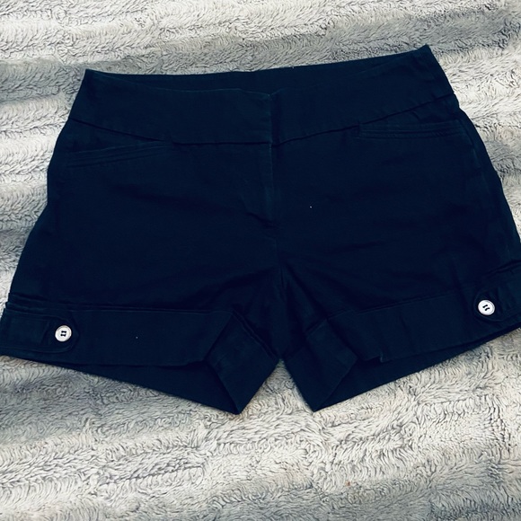 🇨🇦 Calgary Stampede Outfit!! -  Ladies black cuffed dress shorts - Picture 1 of 10